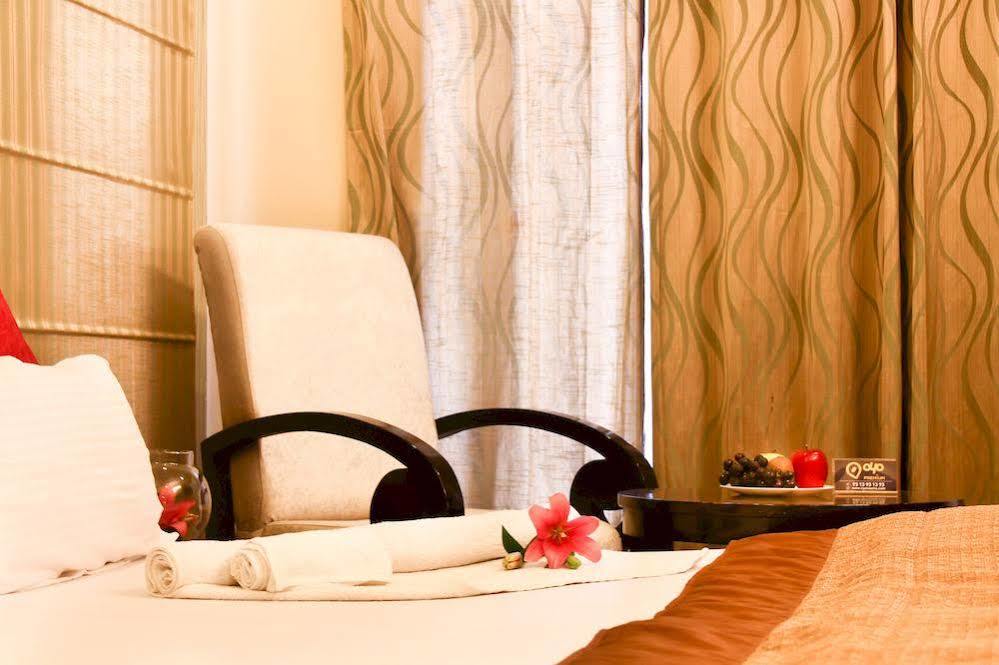 Oyo Premium South I Hotel