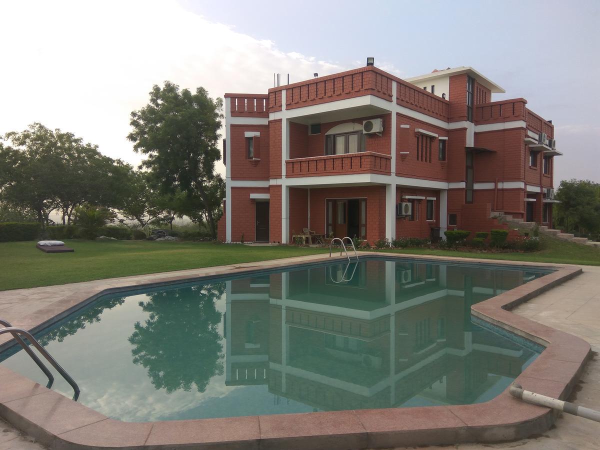 Nature Lovers Farm * Gurgaon