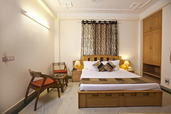 Oyo Sushant Lok A Block 3* Gurgaon