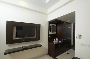 Oyo Premium Sikandarpur Metro 2 Hotel 3*
