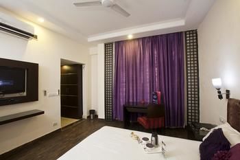 Hotel Oyo Premium Sikandarpur Metro 2 Gurgaon