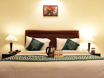 Oyo Premium Ambience Mall 2 Hotel Gurgaon
