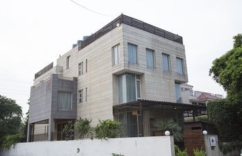 Hotel Fabhotel Mg Road Iffco Chowk