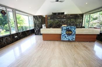 Hotel Oyo Premium Sector 14 Delhi Road Gurgaon