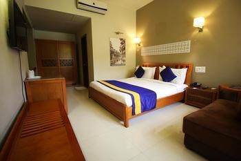 Oyo Premium Sector 14 Delhi Road Gurgaon Hotel