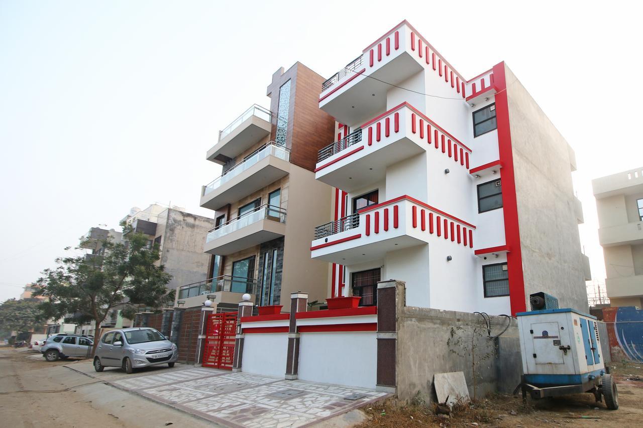 Oyo 7967 Near Medanta Hotel Gurgaon