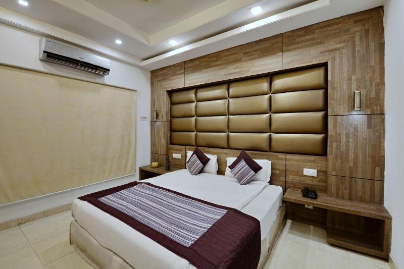 Hotel Chaupal By Casa Bella 3*
