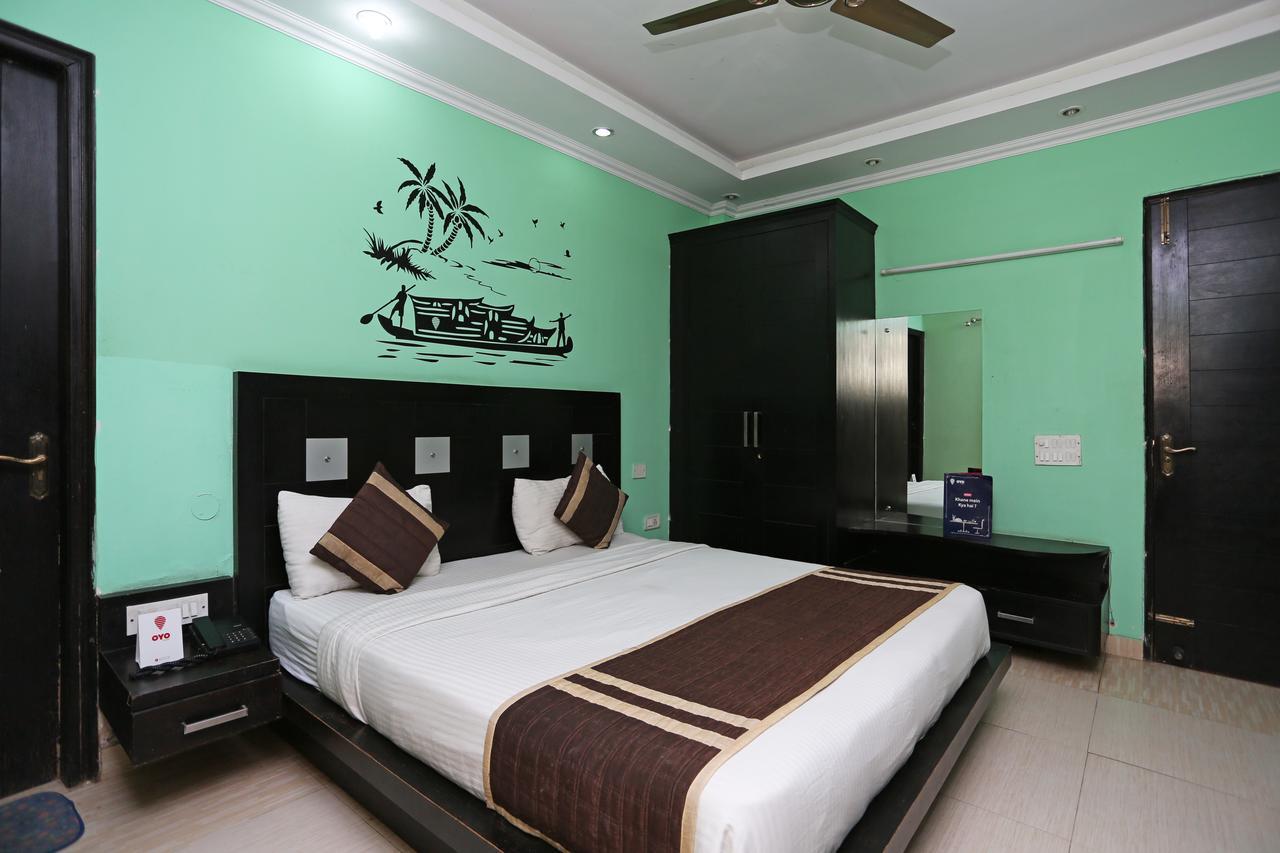 Oyo 6895 Cybercity & Gurgaon