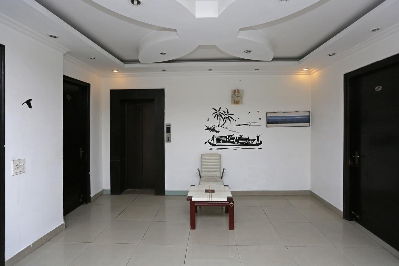 Oyo 6895 Cybercity & Hotel