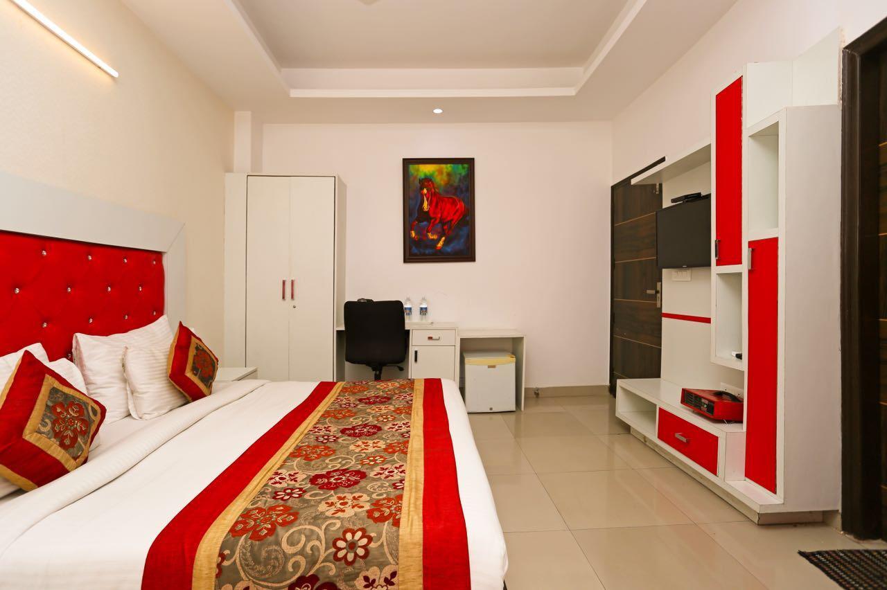 Callista Golf Course Road 2* Gurgaon