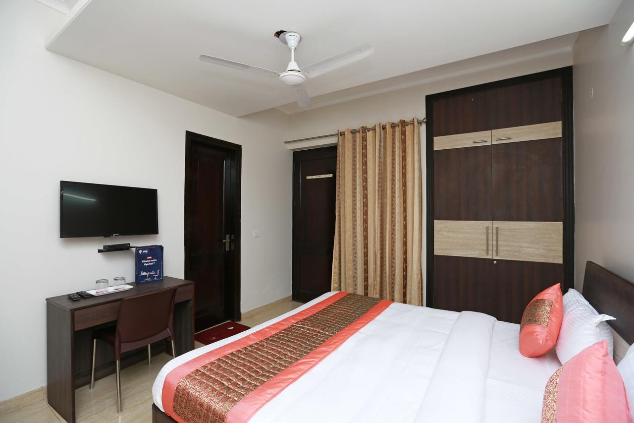 Oyo 11911 Go Hotel 3*