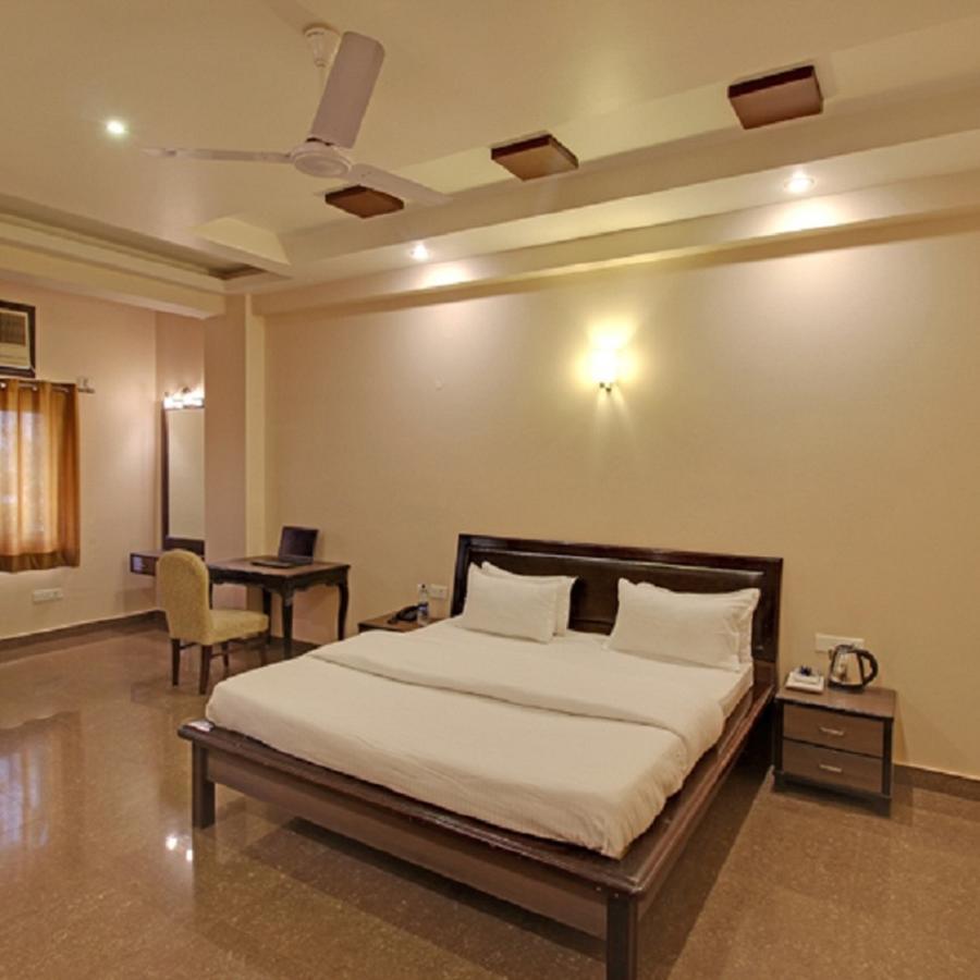 Jas Hotel Gurgaon