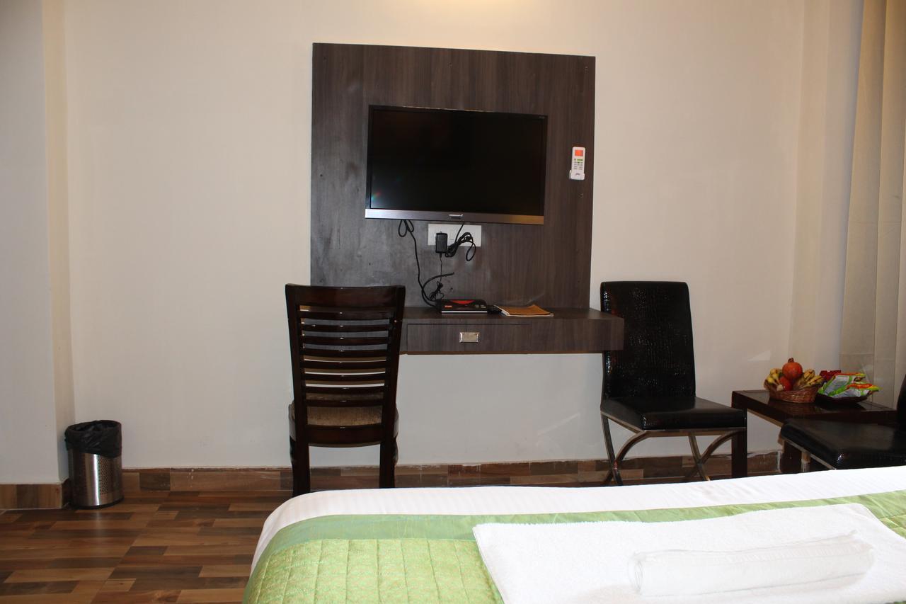 Pacific Eco Hotel