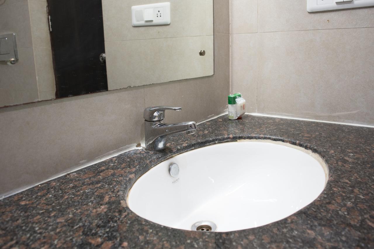 Oyo 8947 Vedanta Gurgaon