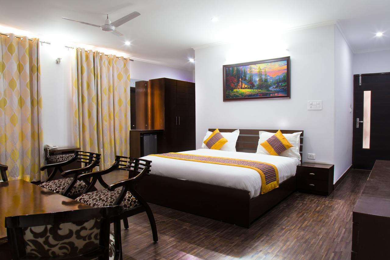 Oyo 8947 Vedanta Hotel 3*