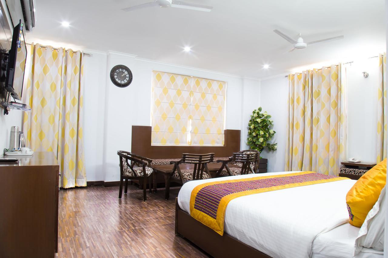 Hotel Oyo 8947 Vedanta 3*