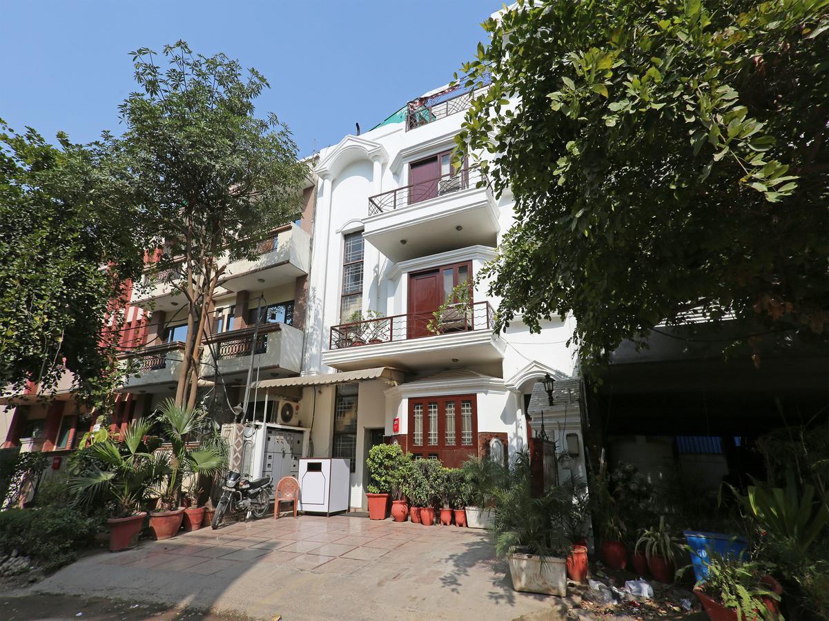 Hotel Oyo 8465 Near Sahara Mall