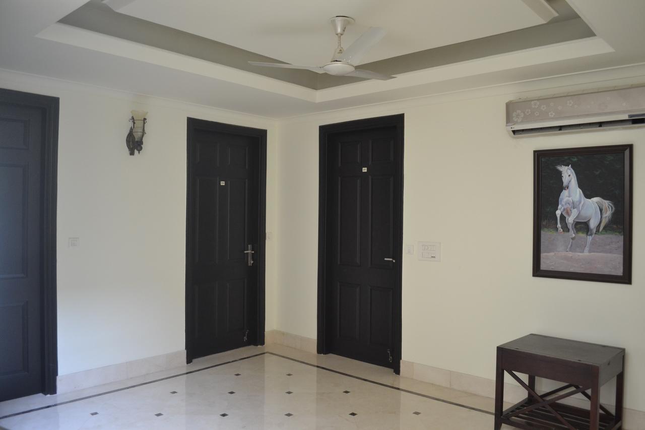 La Hotel Gurgaon