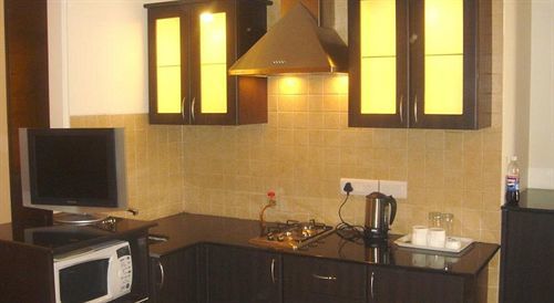 Hotel Ahuja Residency Dlf Phase 2