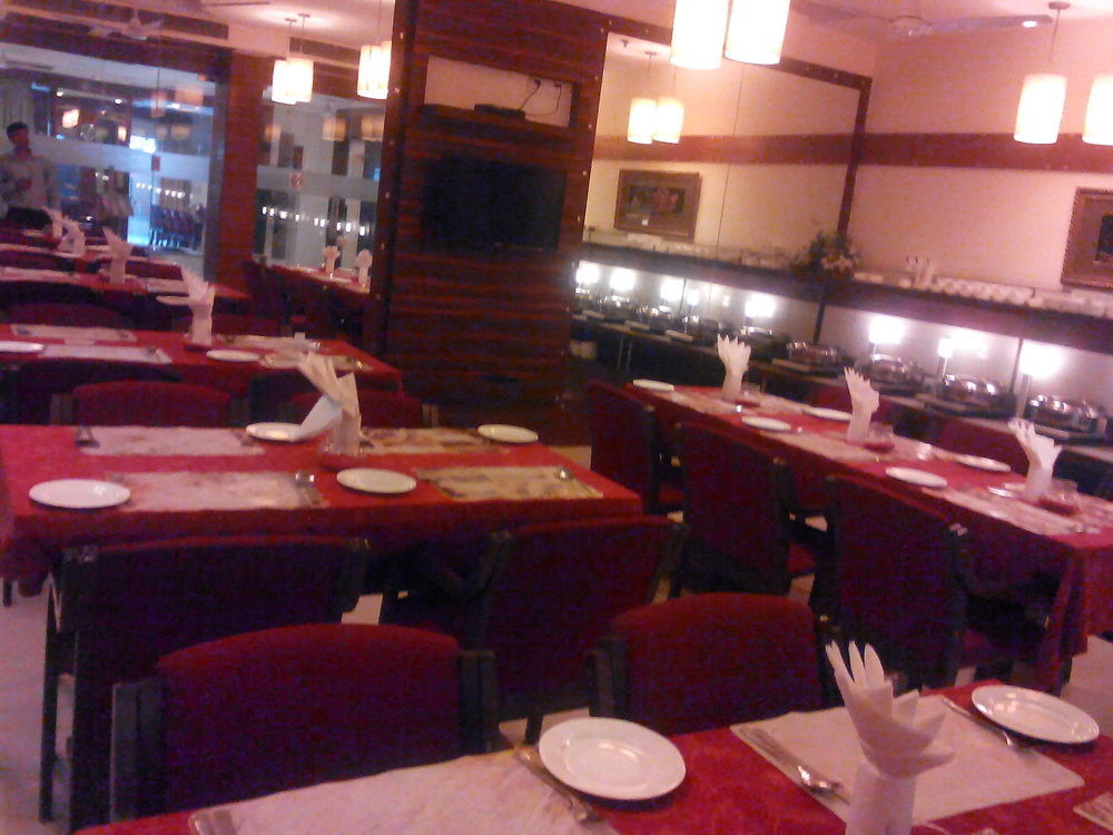 Guest house Ahuja Residency Cyber Ii