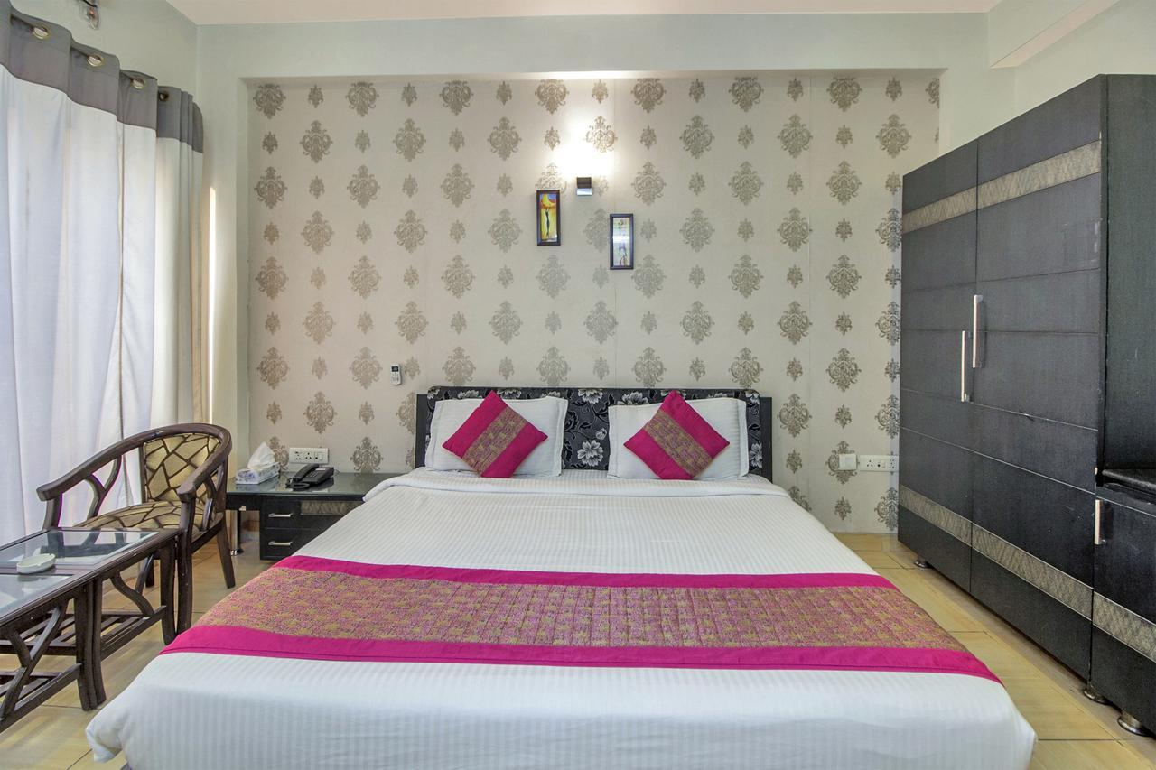 Hotel Oyo 17257 Sunset Residency