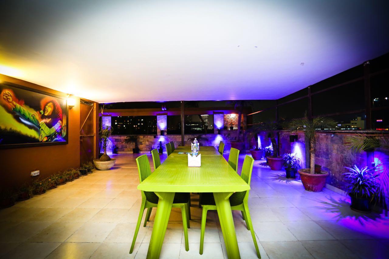 Callista Golf Course Road Hotel
