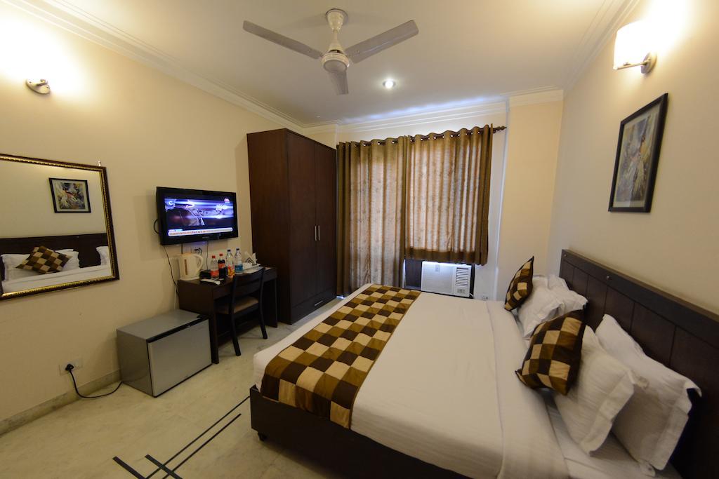 Guest house Royal Sapphire Gurgaon
