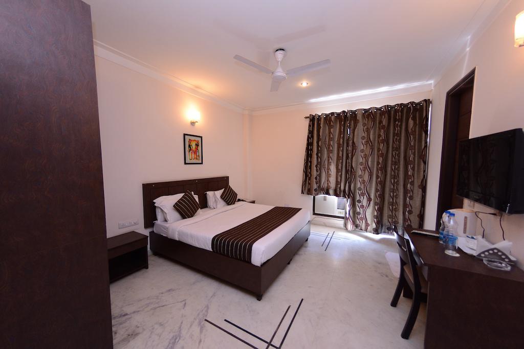 Royal Sapphire Guest house 3*