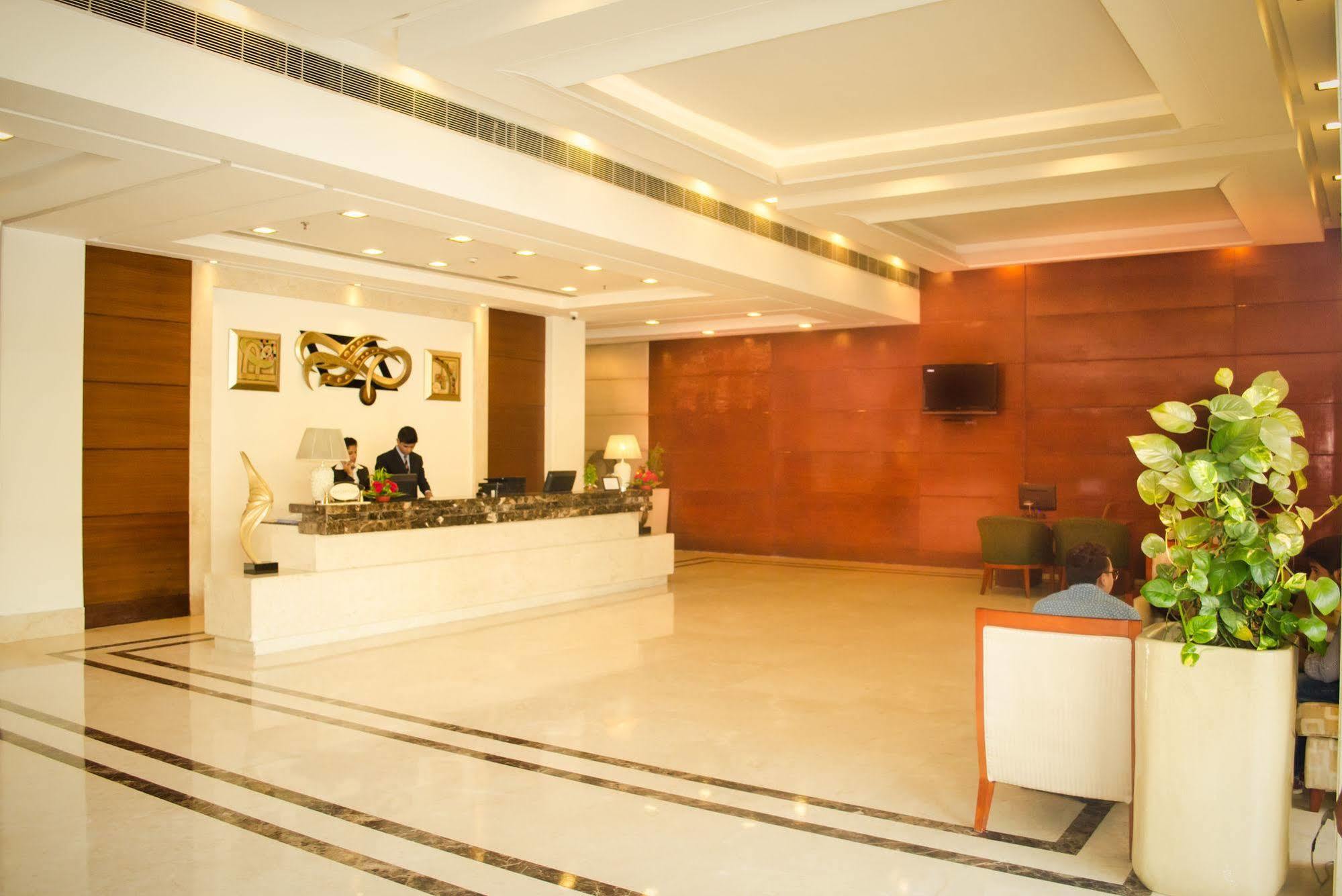 Hotel Monde 3*