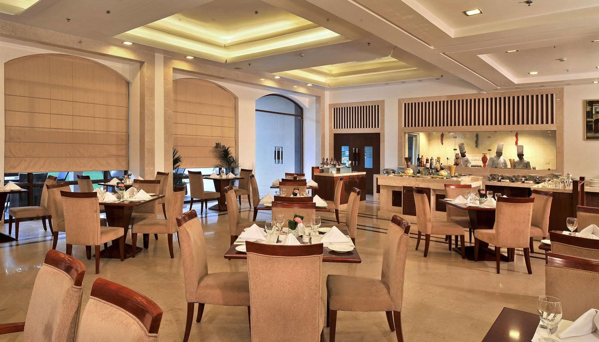 Hotel Monde Gurgaon