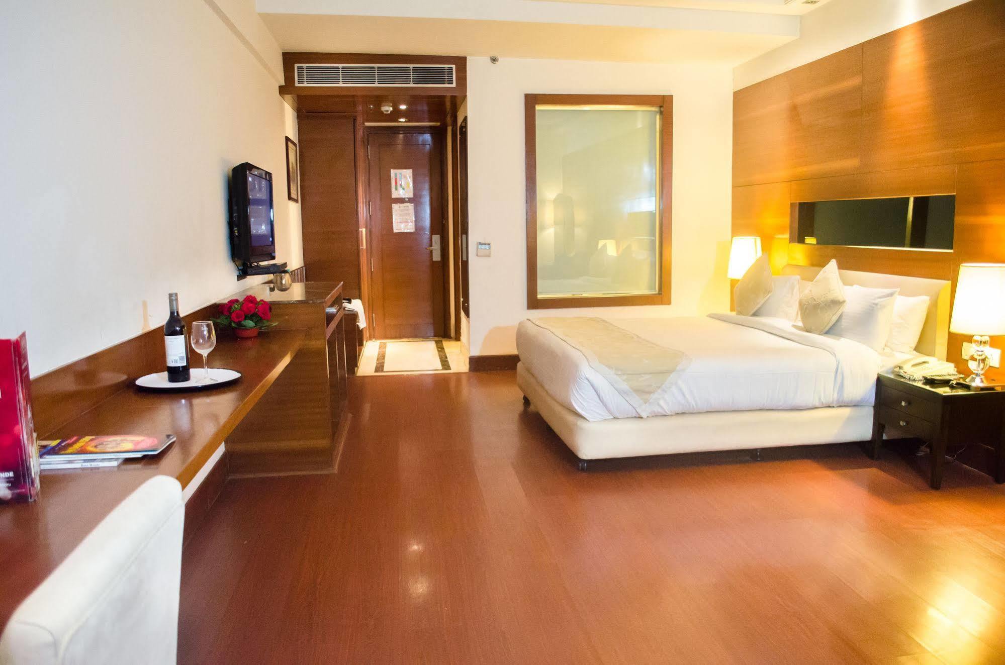Monde 3* Gurgaon