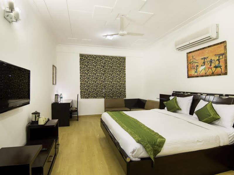 Oyo Townhouse 823 Leaf Gurgaon