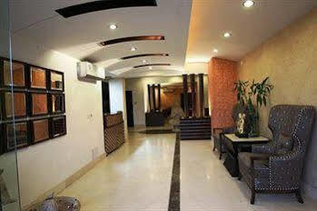 Emblem Sector 14 Hotel