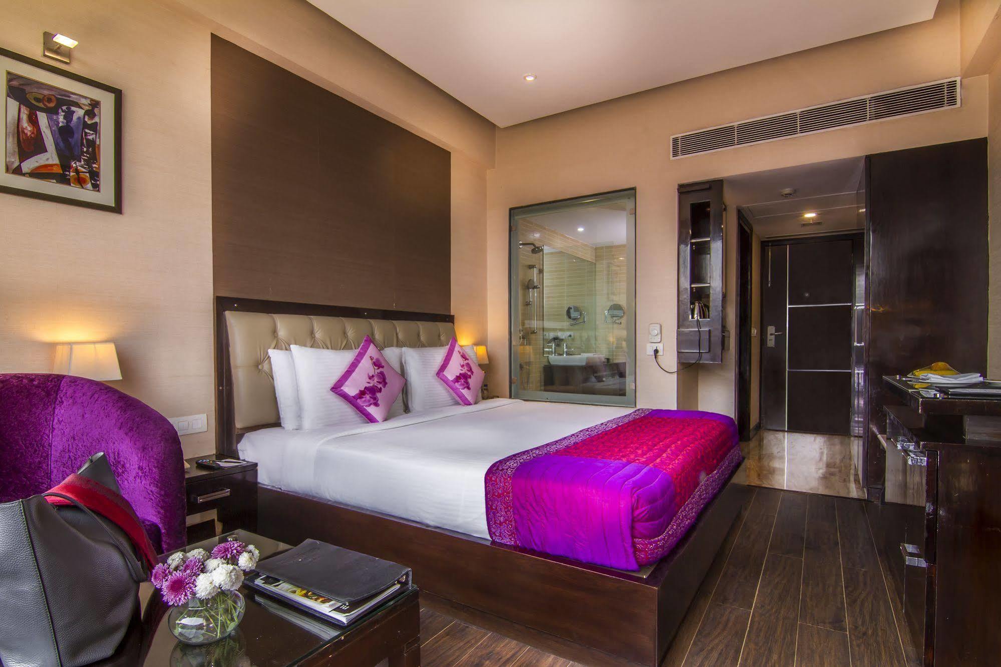 Hotel Blue Stone By Royal Orchid 4*