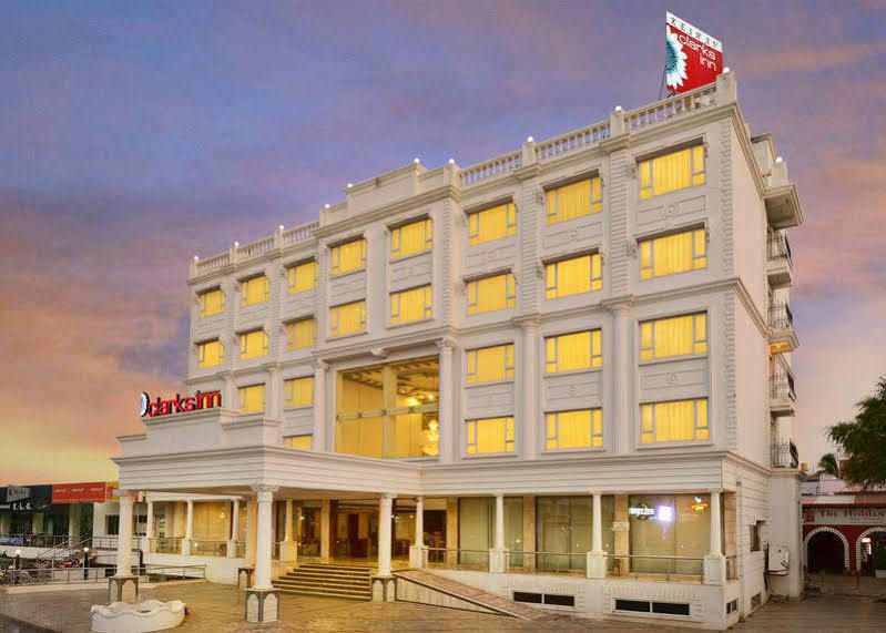Ds Clarks 4* Gurgaon