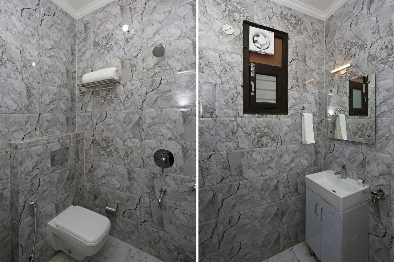 Hotel Oyo 14098 R R Homes 3*