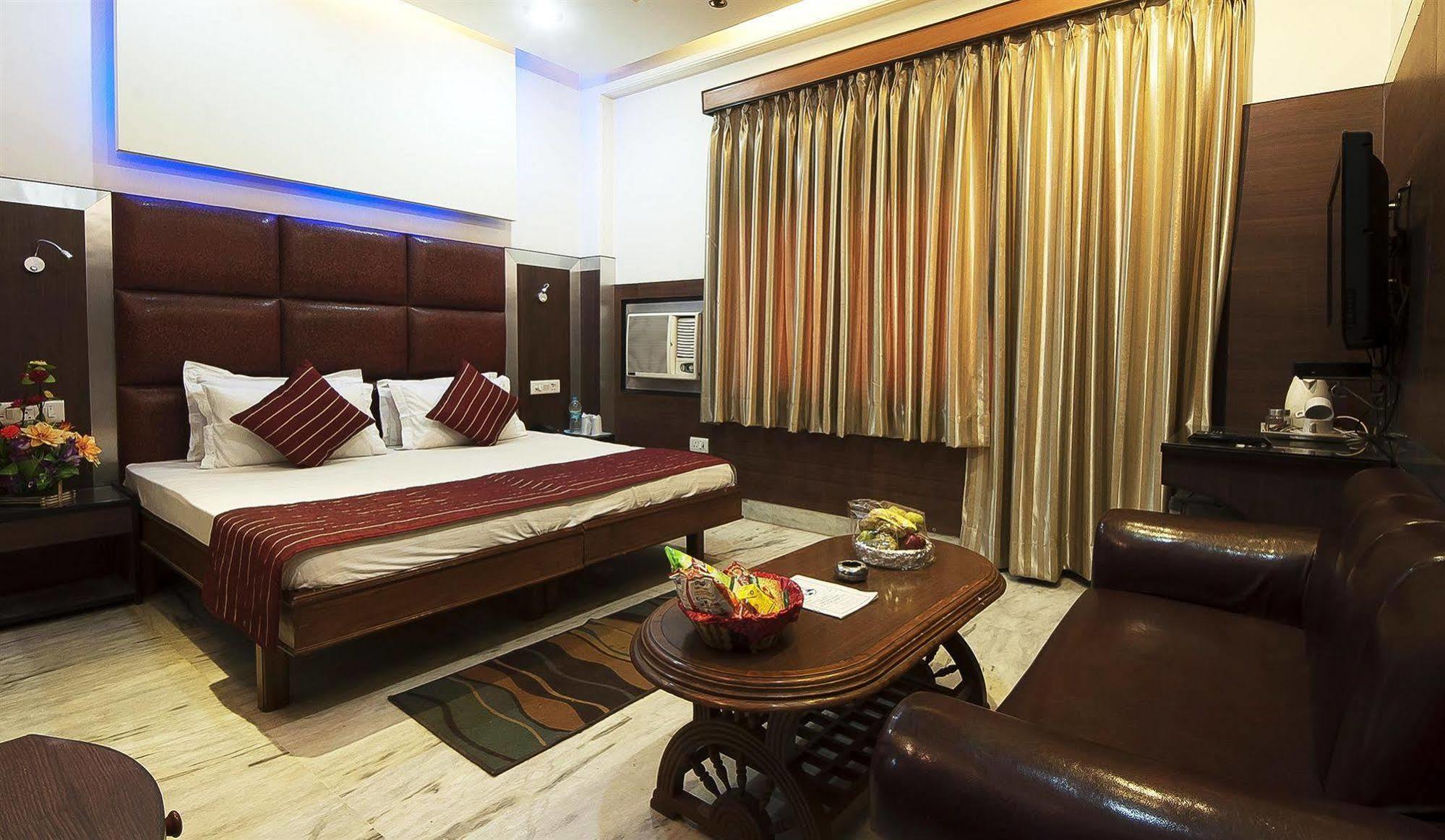 Hotel Rama Residency