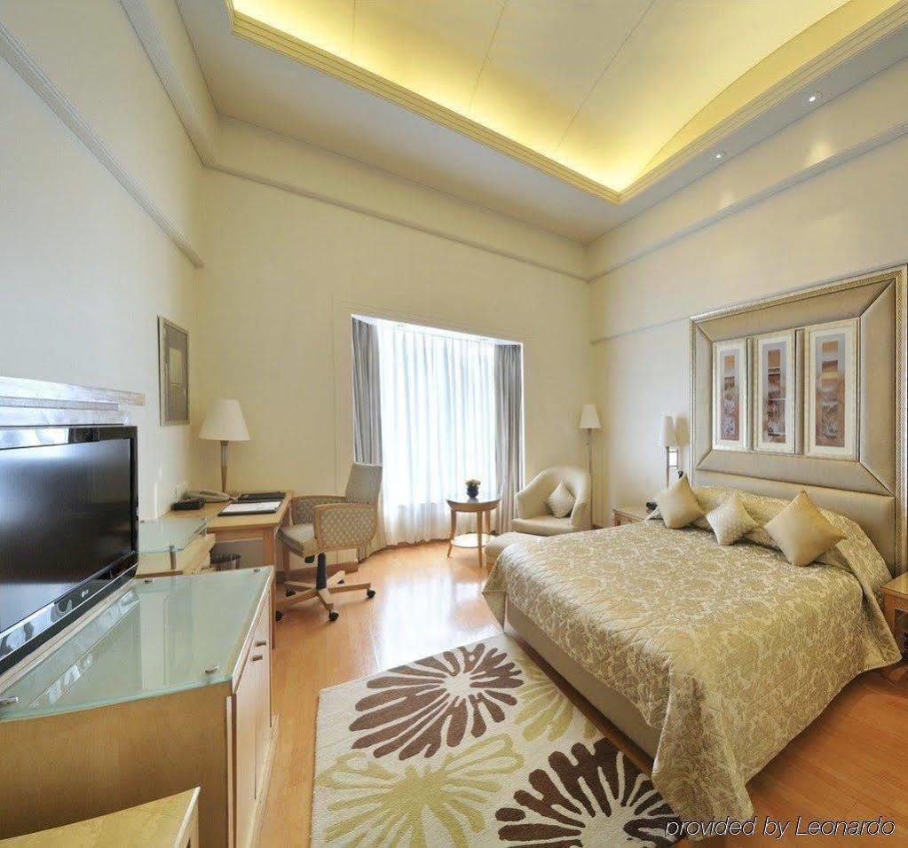 Park Plaza Hotel
