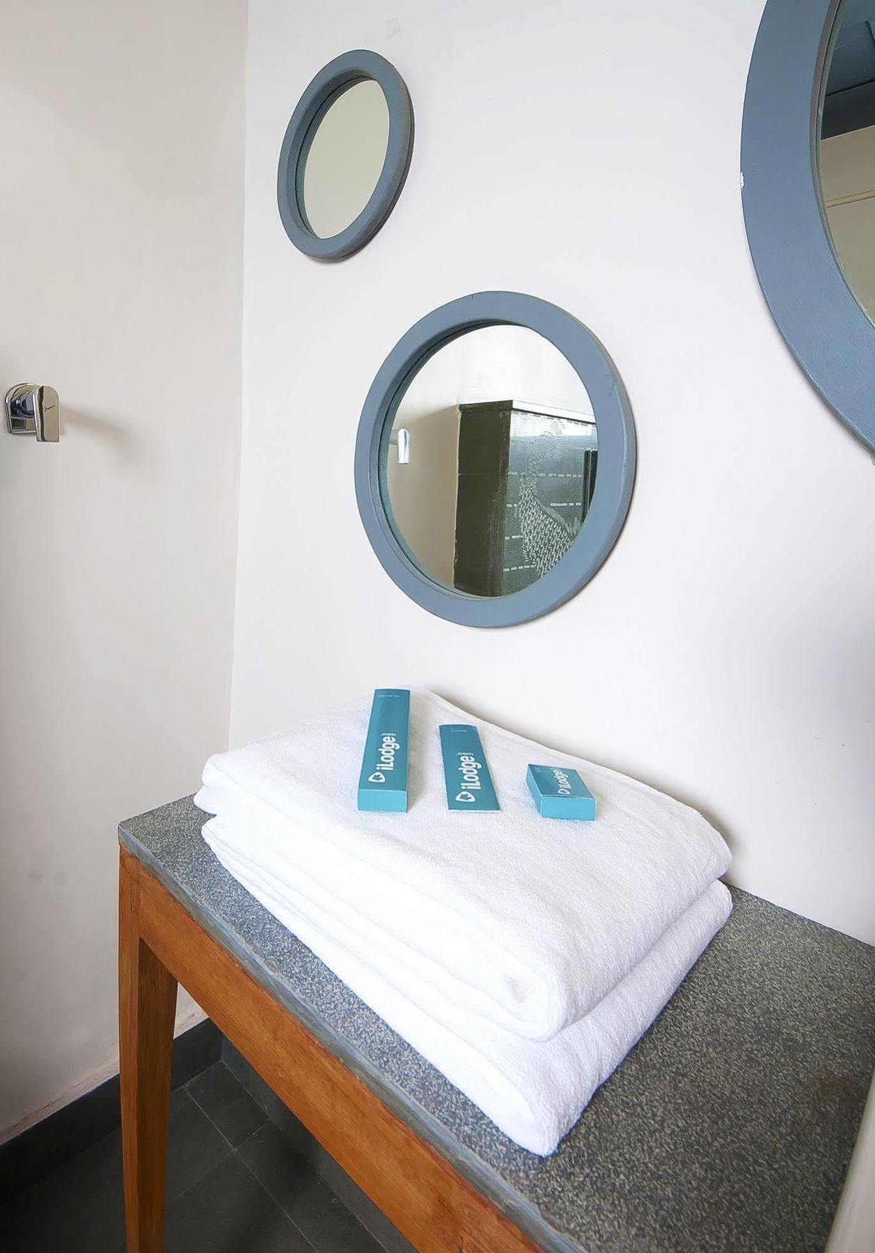 Bloom Boutique L Signature Towers Hotel