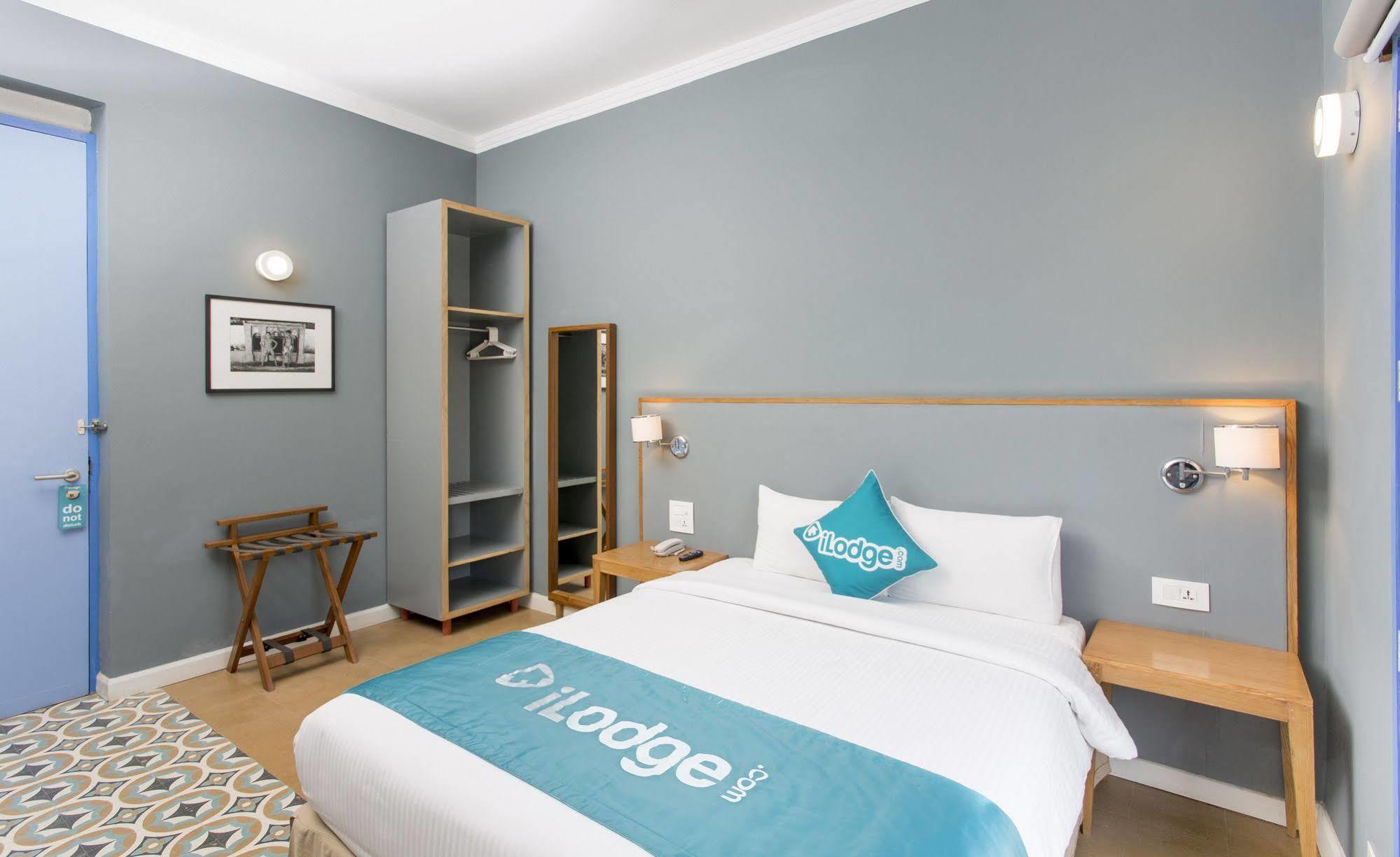 Bloom Boutique L Signature Towers