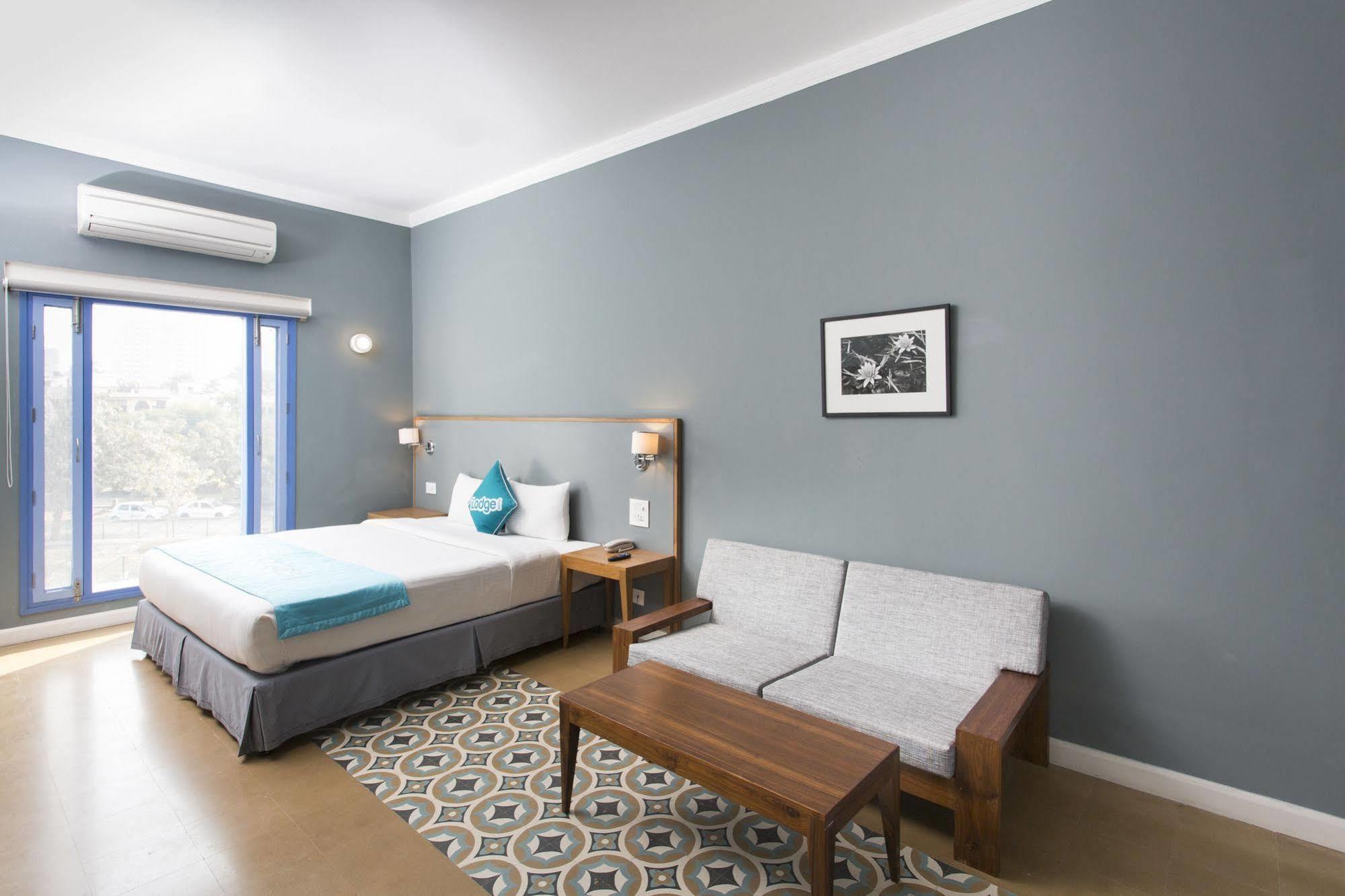 Bloom Boutique L Signature Towers Hotel 4*