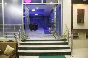 Fabhotel Shree Kanta Hotel Gurgaon