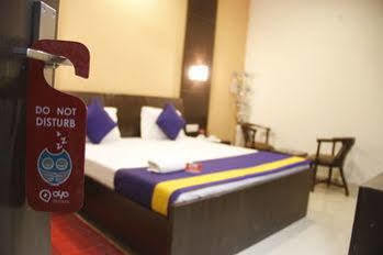 Hotel Fabhotel Shree Kanta Gurgaon