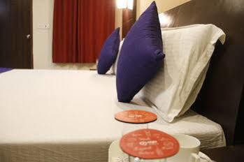 Hotel Fabhotel Shree Kanta 3*