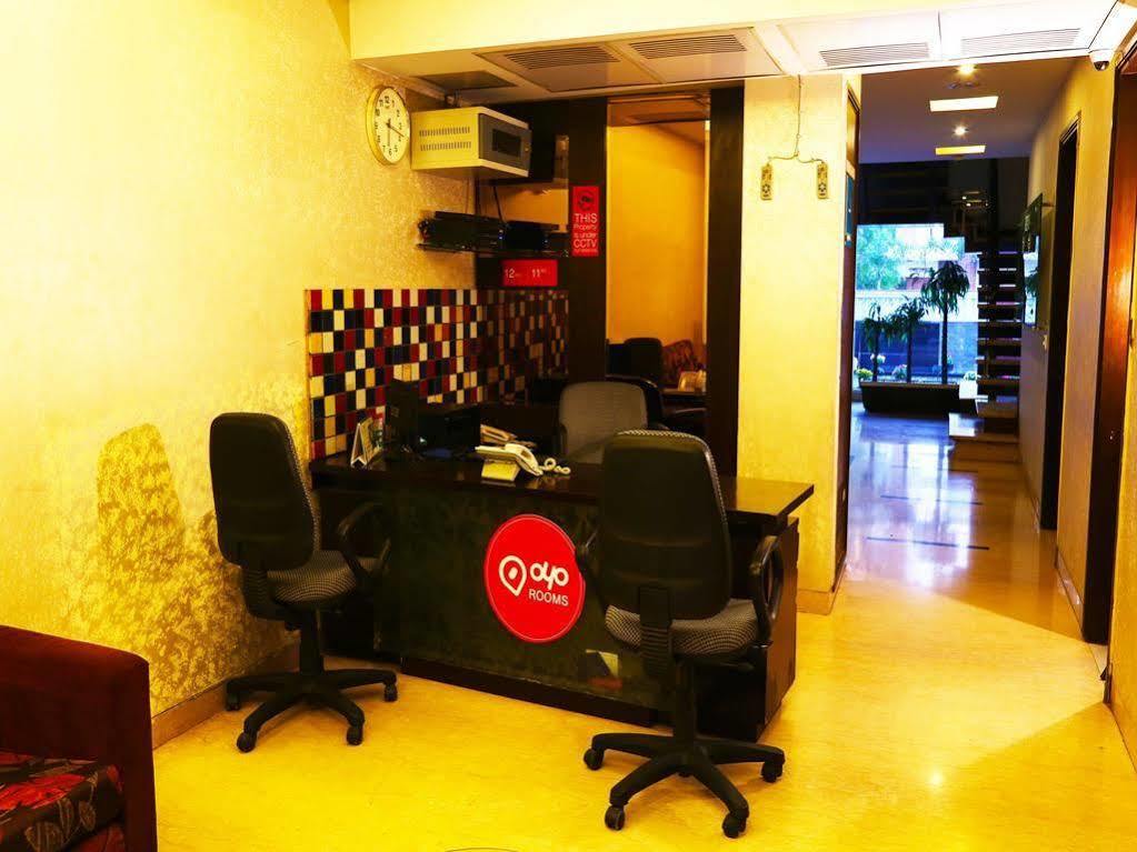 Oyo 386 Lotus Panache Hotel Gurgaon