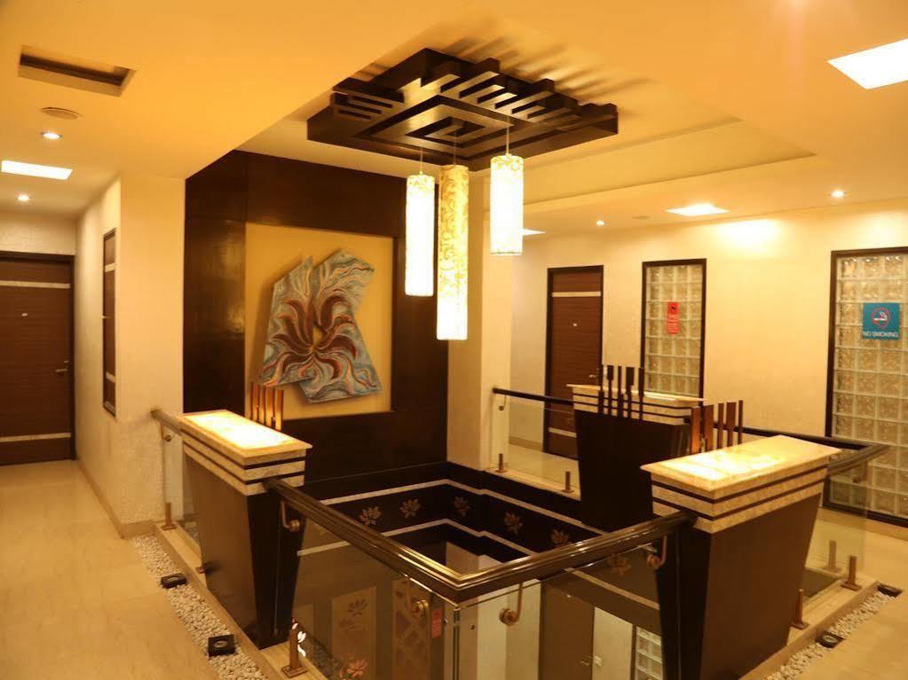 Hotel Oyo 386 Lotus Panache 3*