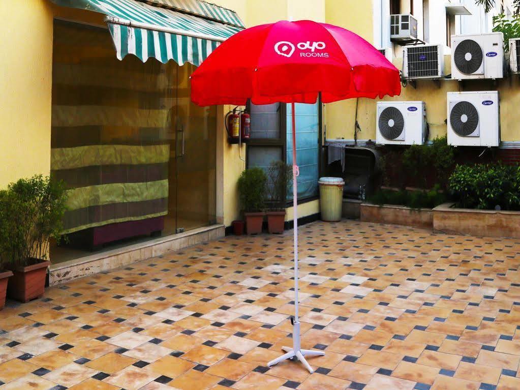 Oyo 386 Lotus Panache 3* Gurgaon