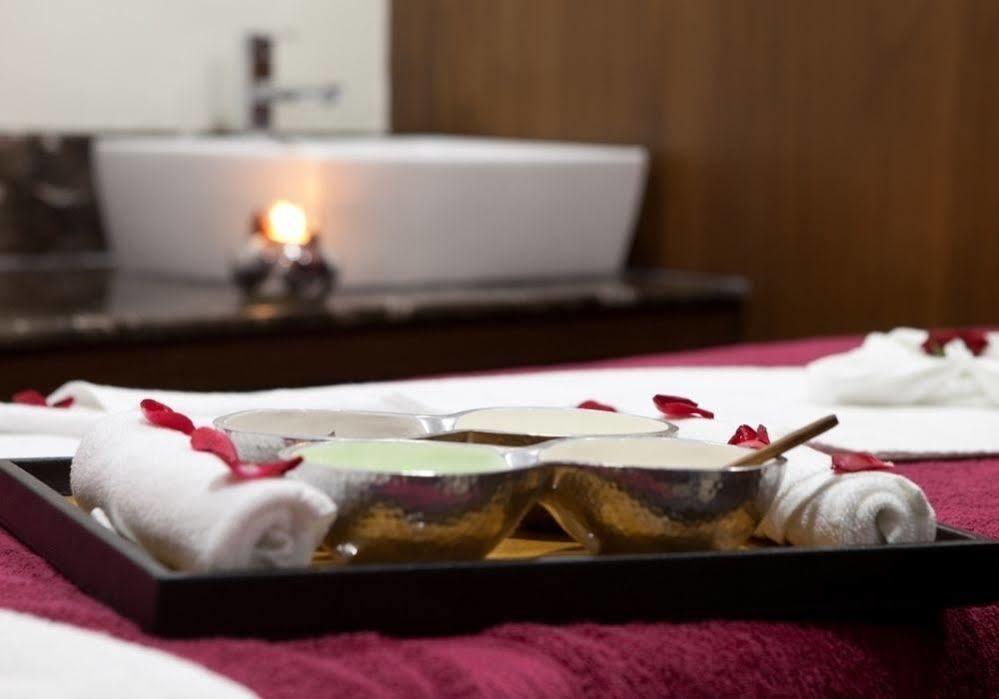 Hotel The Place Gurugram, A Member Of Radisson Individuals Gurgaon