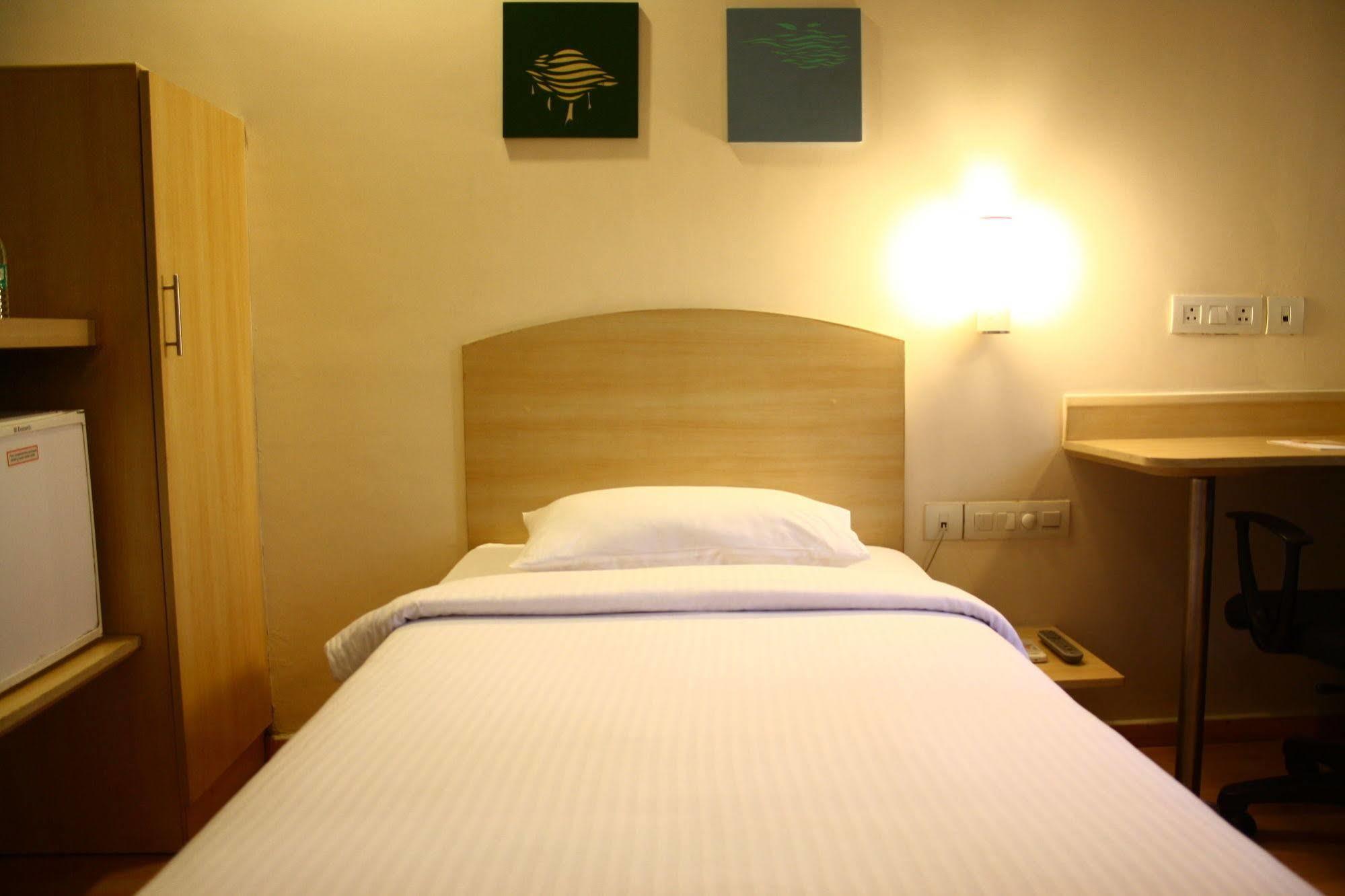 Manesar Hotel 3*