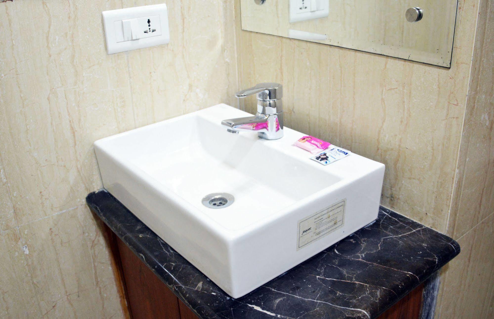 Hotel Trinity Corporate Udyog Vihar 3*